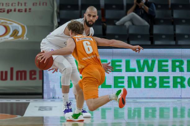 其赛场表现 其赛场表现